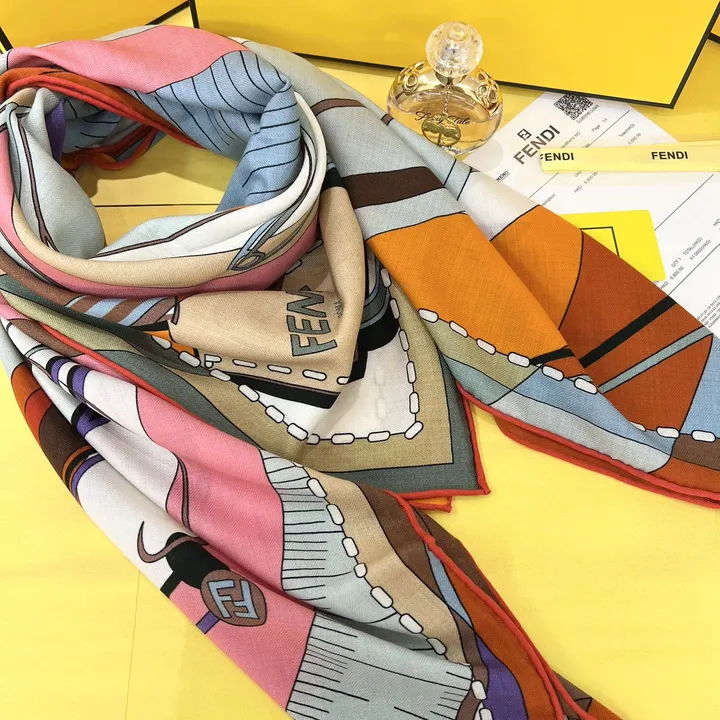 スーパーコピー フェンディ マフラー