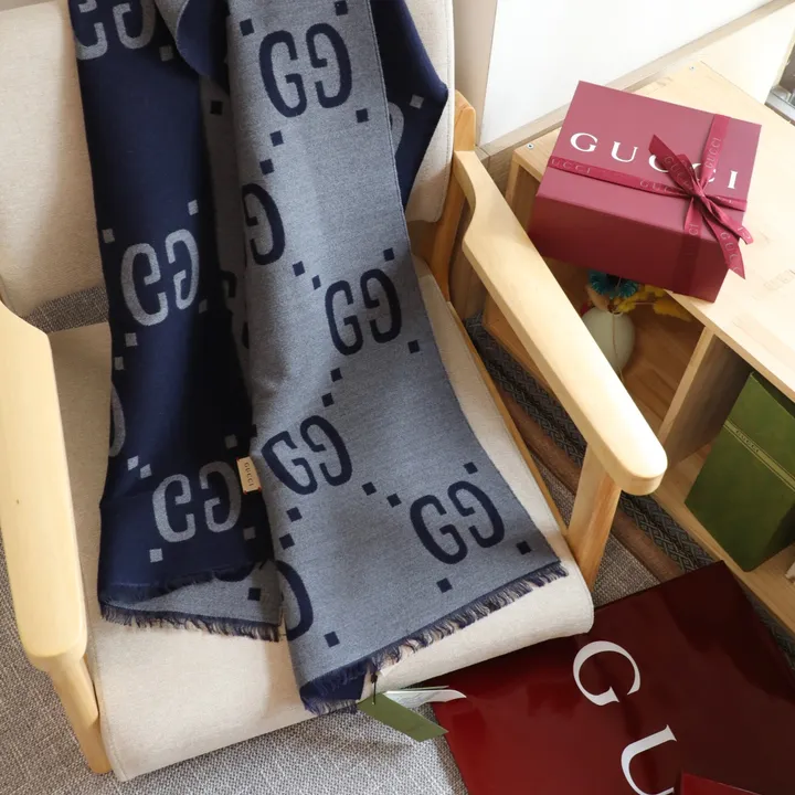 スーパーコピー グッチ マフラー