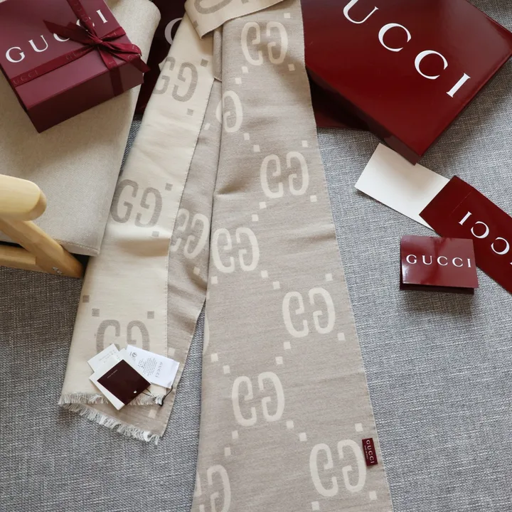 スーパーコピー グッチ マフラー