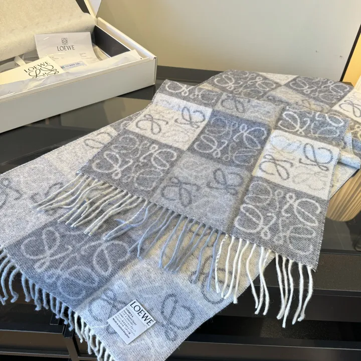 スーパーコピー ロエベ マフラー