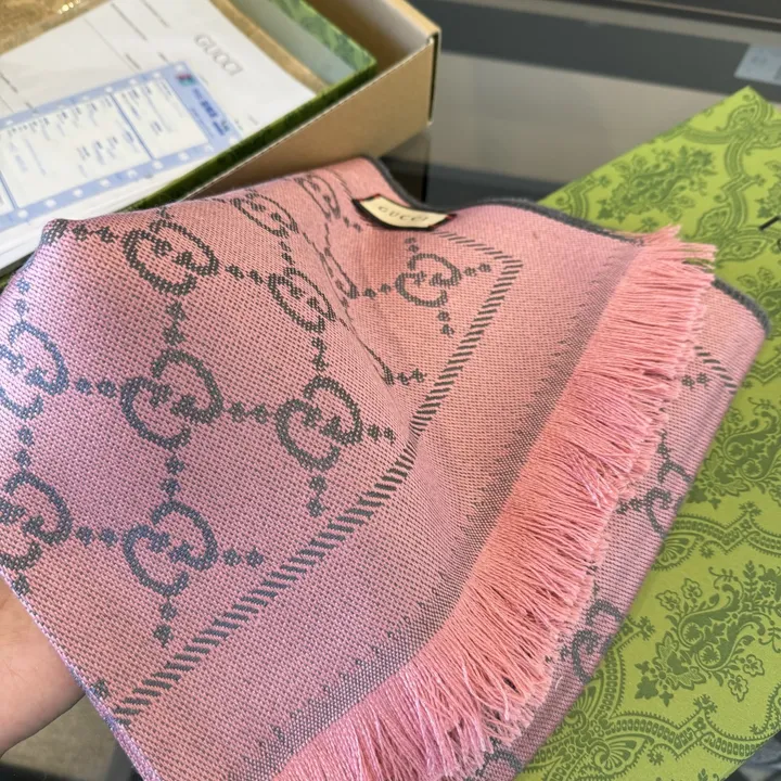 スーパーコピー グッチ マフラー