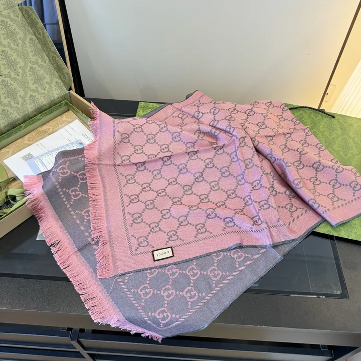 スーパーコピー グッチ マフラー