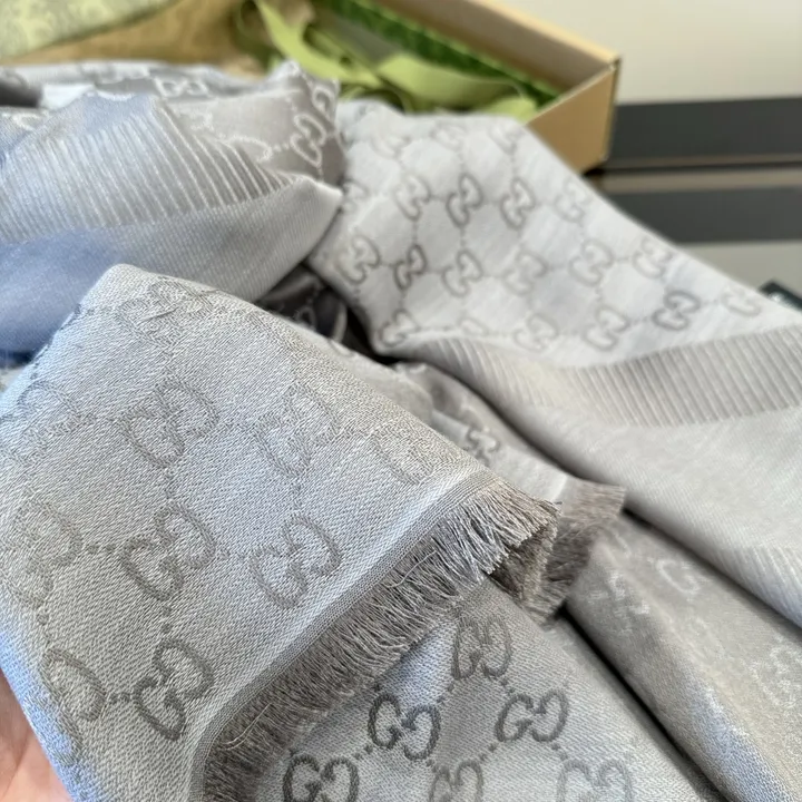 スーパーコピー グッチ マフラー