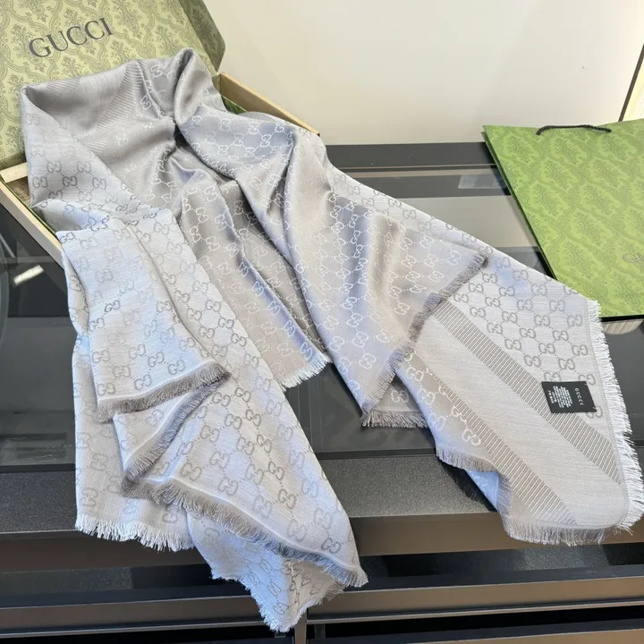 スーパーコピー グッチ マフラー