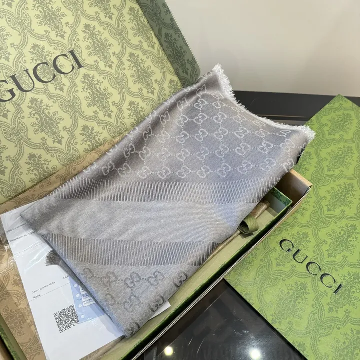 スーパーコピー グッチ マフラー