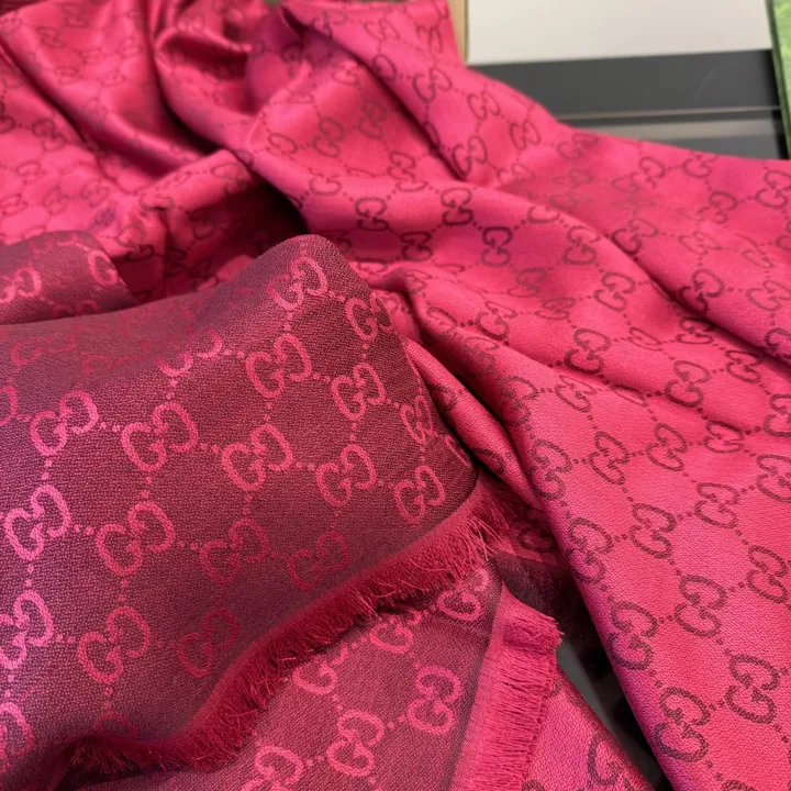 スーパーコピー グッチ マフラー