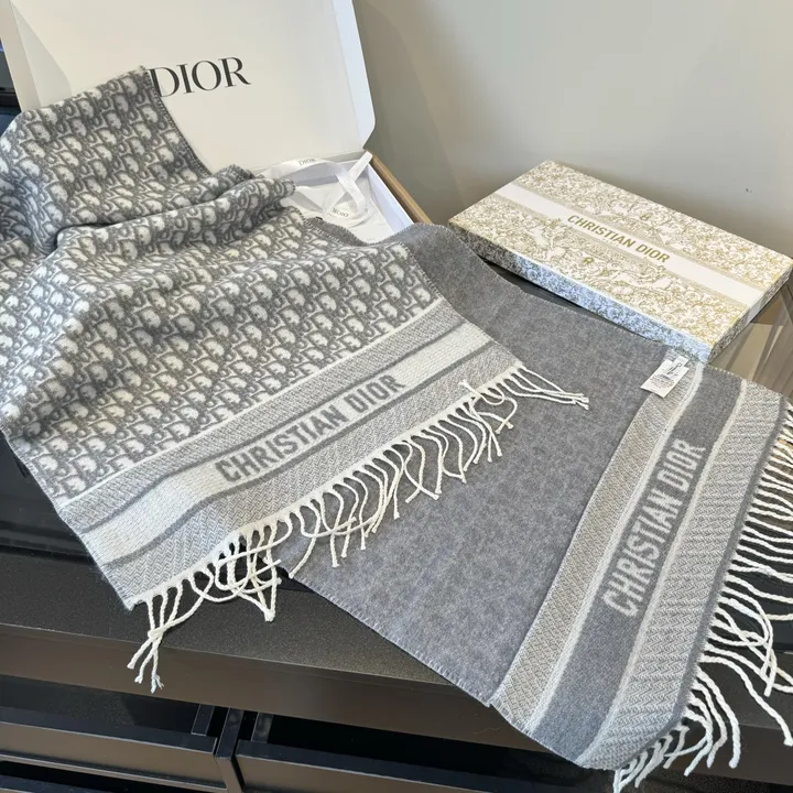 スーパーコピー ディオール マフラー