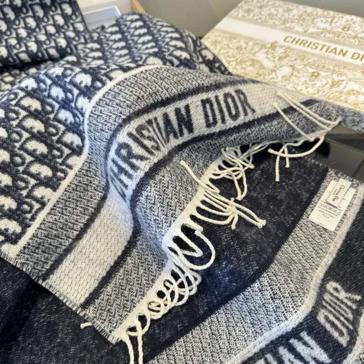 スーパーコピー ディオール マフラー