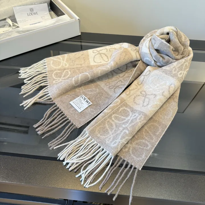 スーパーコピー ロエベ マフラー