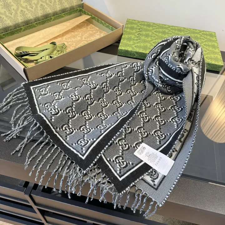 スーパーコピー グッチ マフラー