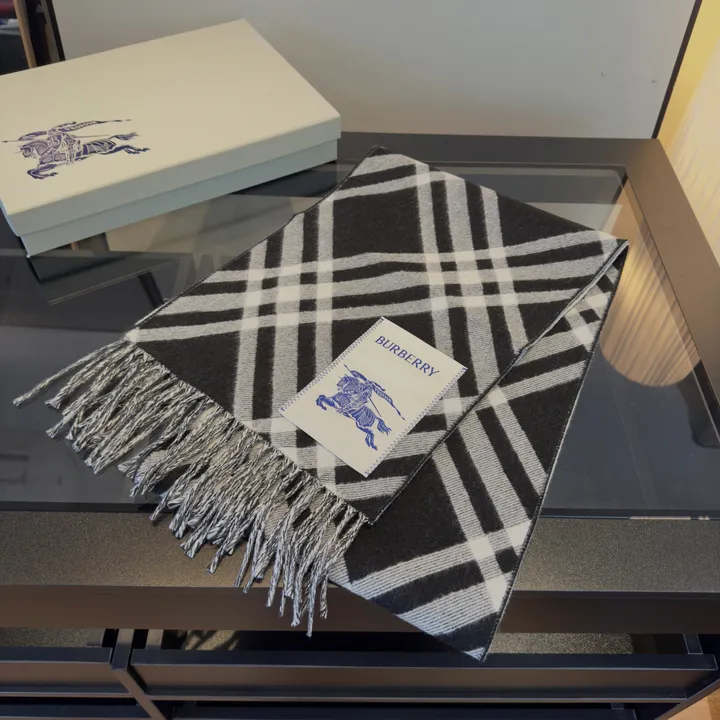 スーパーコピー バーバリー ス マフラー