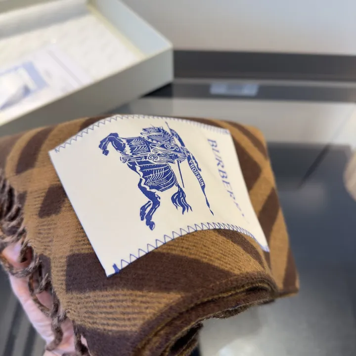 スーパーコピー バーバリー ス マフラー