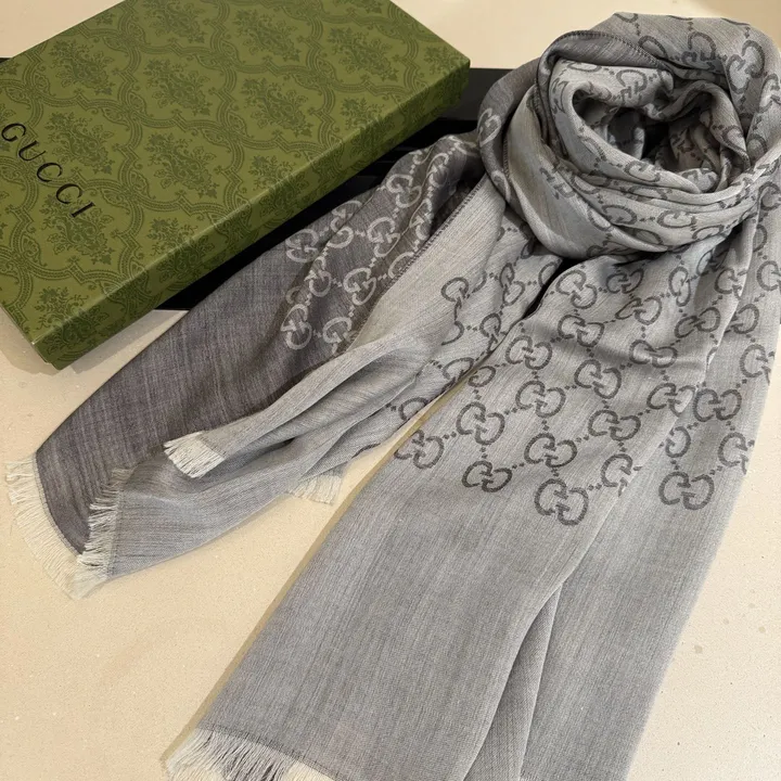 スーパーコピー グッチ マフラー