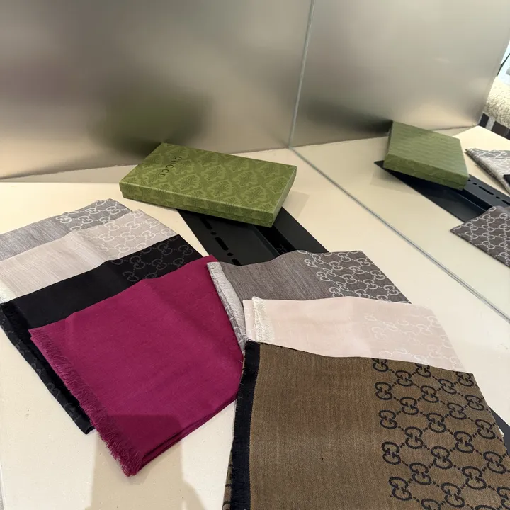 スーパーコピー グッチ マフラー