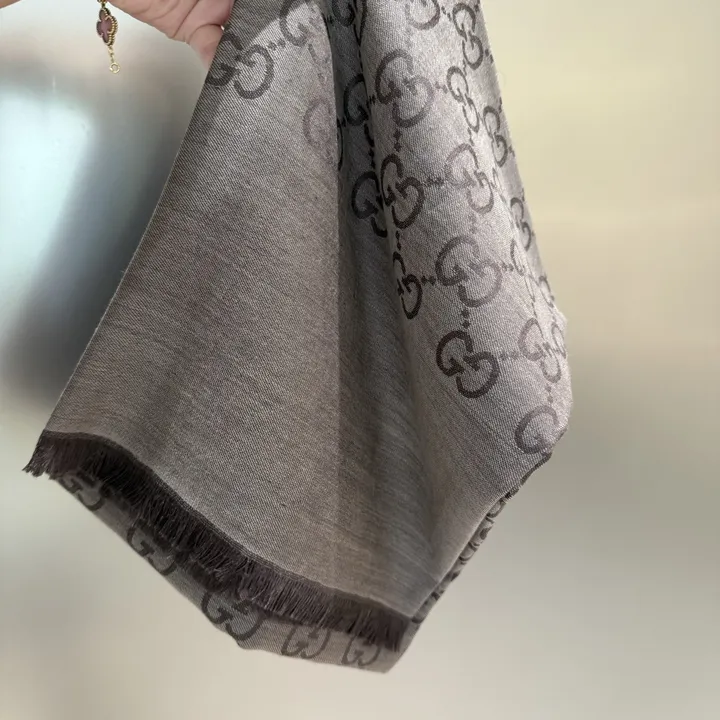 スーパーコピー グッチ マフラー