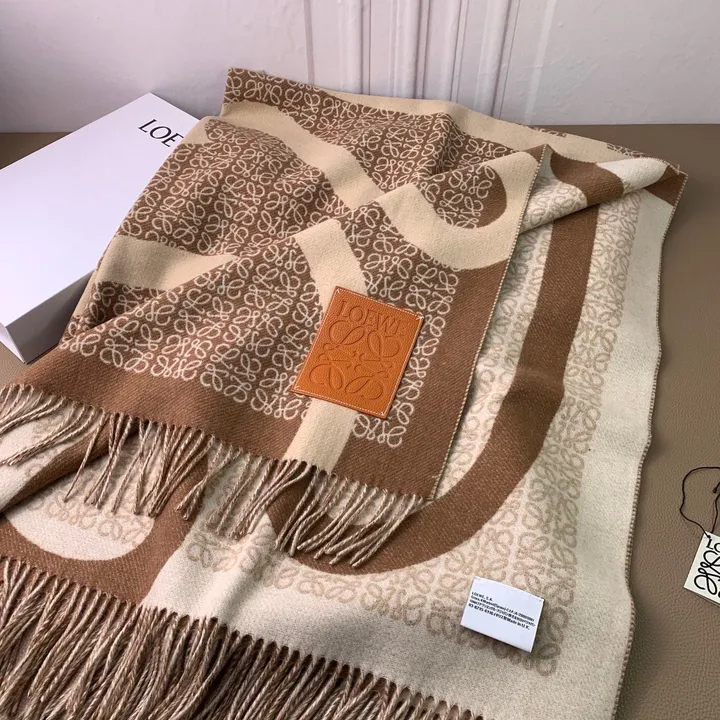 スーパーコピー ロエベ マフラー