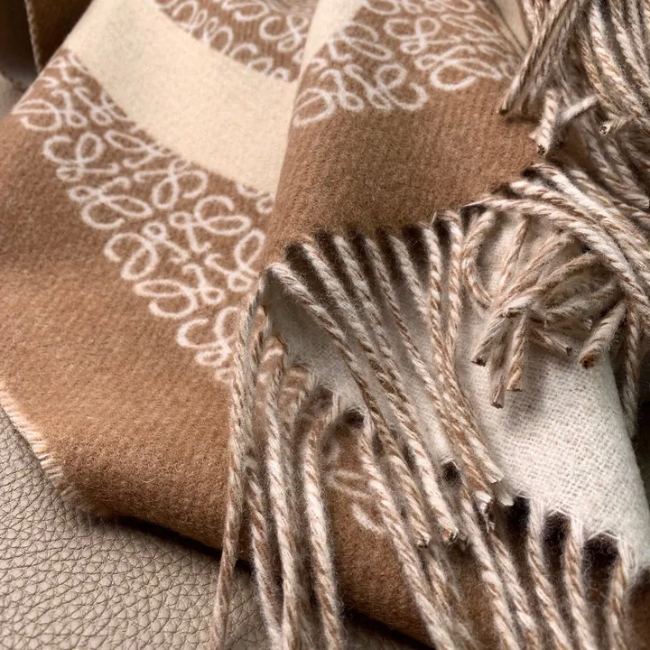 スーパーコピー ロエベ マフラー