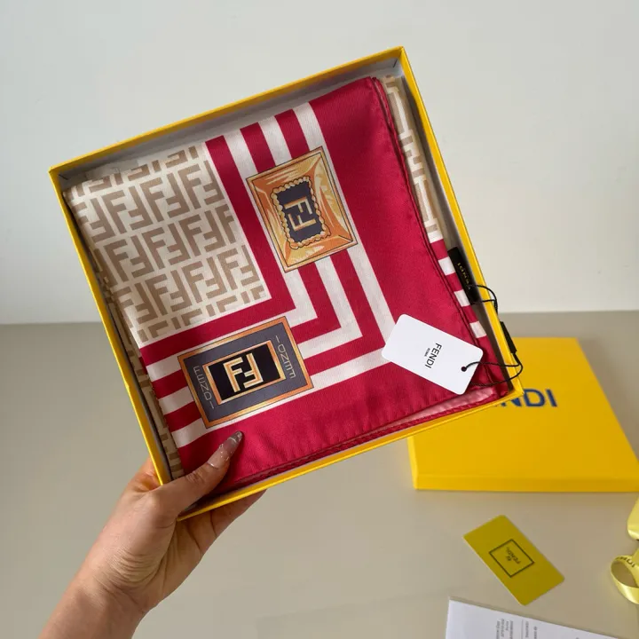 スーパーコピー フェンディ マフラー