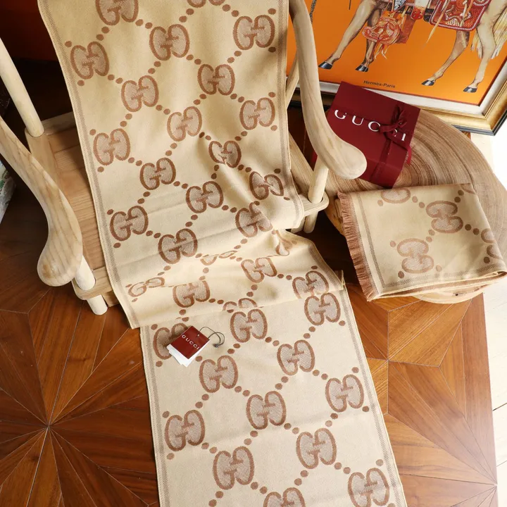 スーパーコピー グッチ マフラー