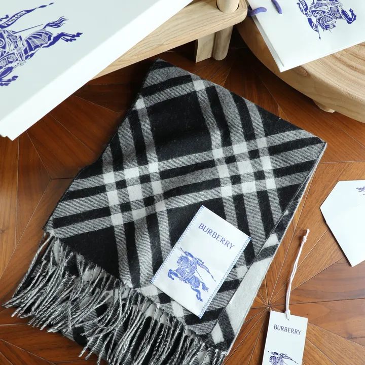 スーパーコピー バーバリー ス マフラー