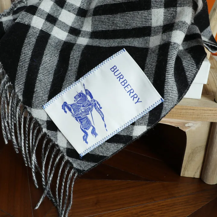 スーパーコピー バーバリー ス マフラー