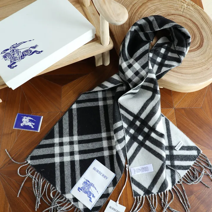 スーパーコピー バーバリー ス マフラー