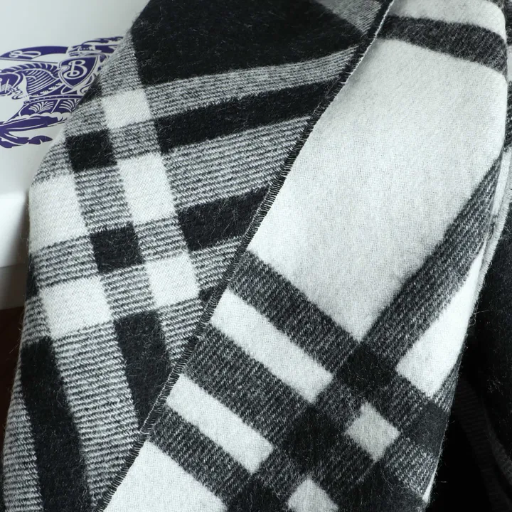 スーパーコピー バーバリー ス マフラー