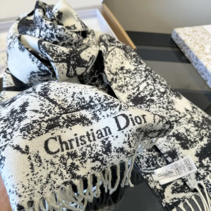 スーパーコピー ディオール マフラー