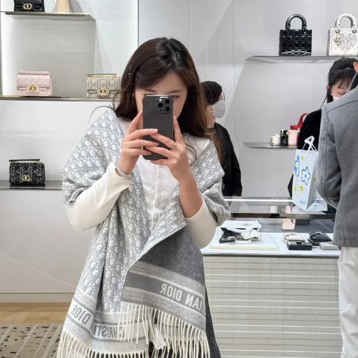 スーパーコピー ディオール マフラー