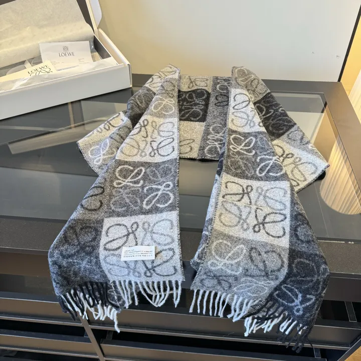 スーパーコピー ロエベ マフラー