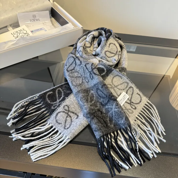 スーパーコピー ロエベ マフラー