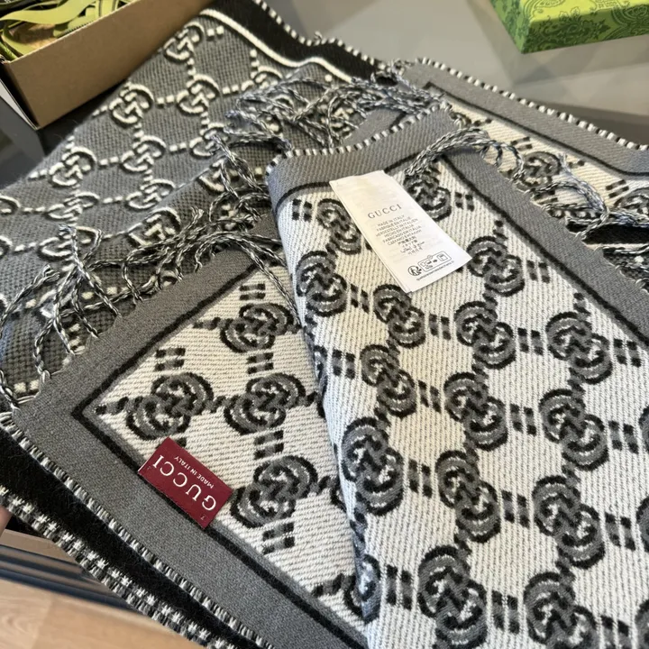 スーパーコピー グッチ マフラー