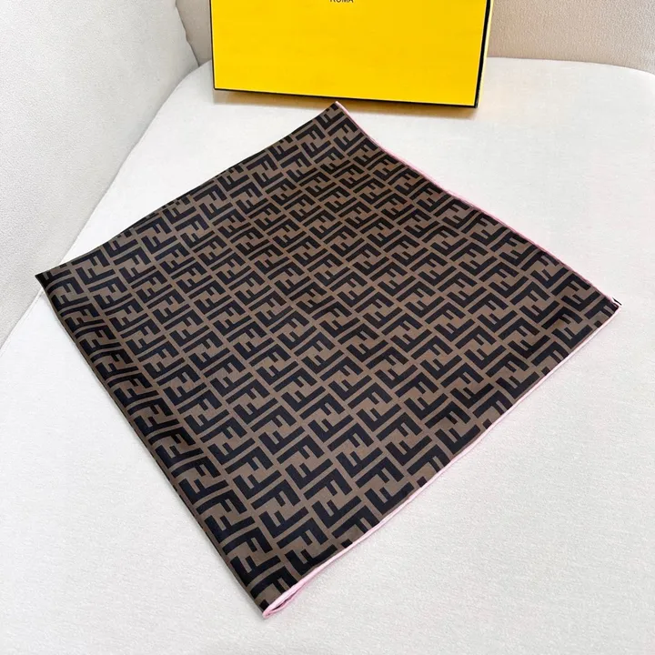 スーパーコピー フェンディ マフラー