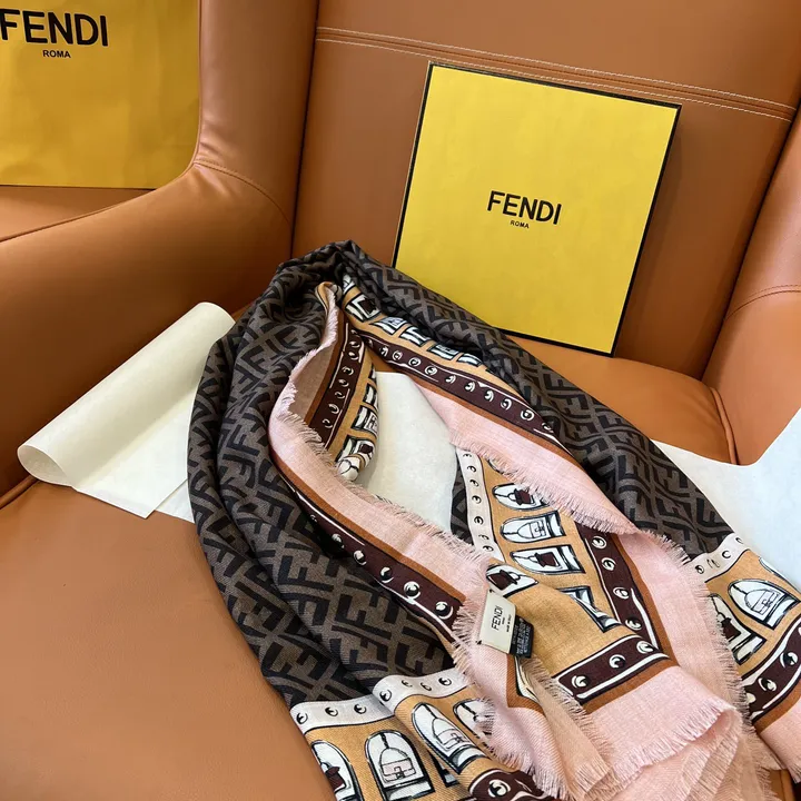 スーパーコピー フェンディ マフラー