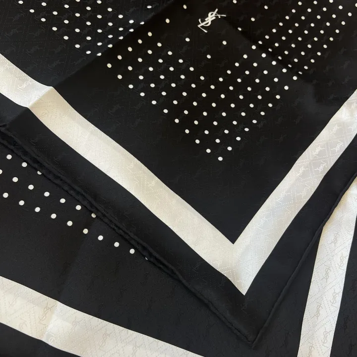 スーパーコピー バレンシアガ マフラー