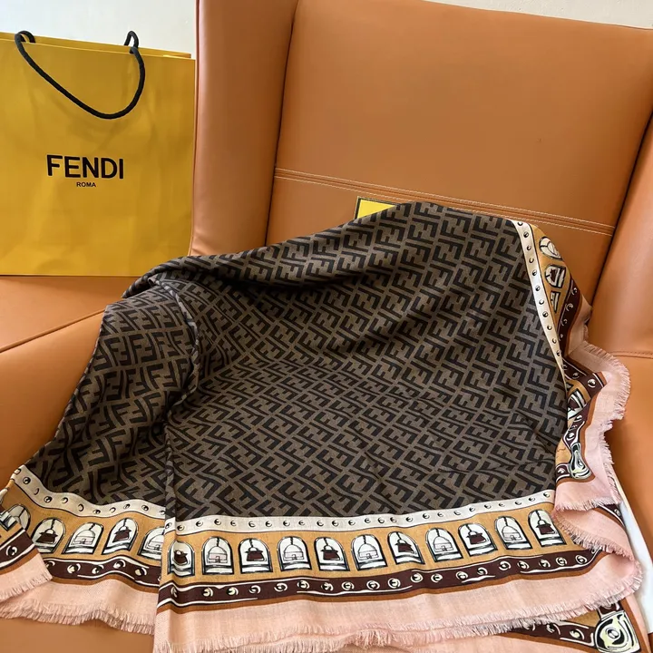 スーパーコピー フェンディ マフラー