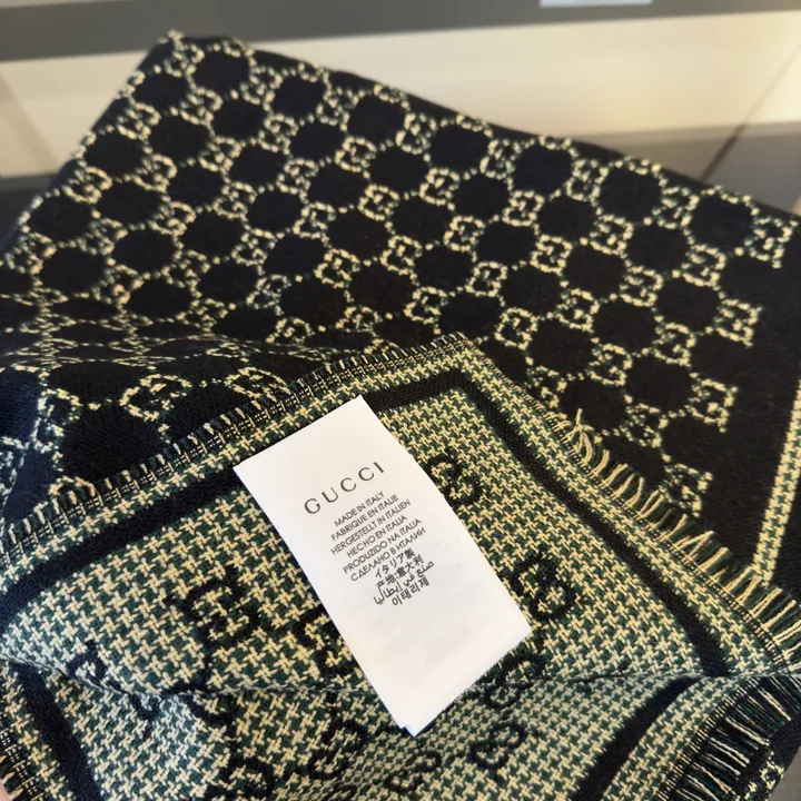 スーパーコピー グッチ マフラー