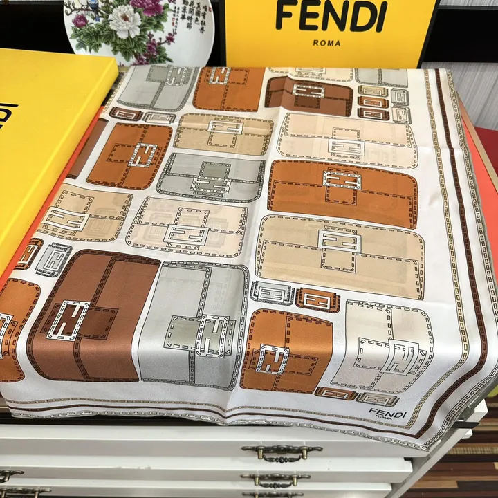 スーパーコピー フェンディ マフラー