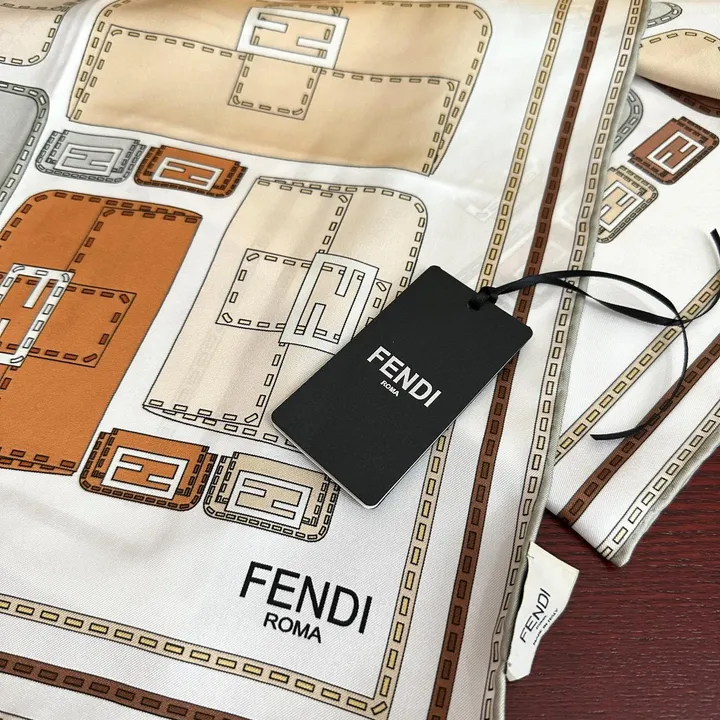 スーパーコピー フェンディ マフラー