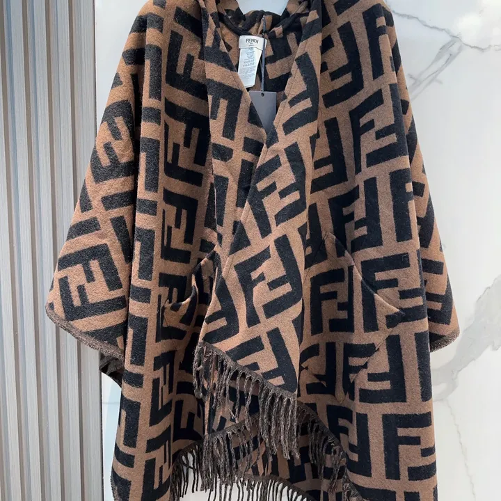 スーパーコピー フェンディ マフラー