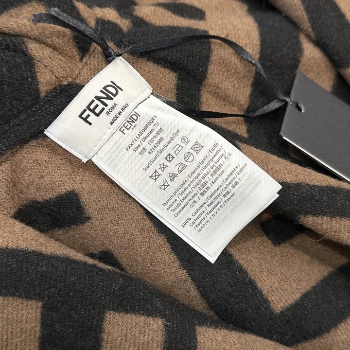 スーパーコピー フェンディ マフラー