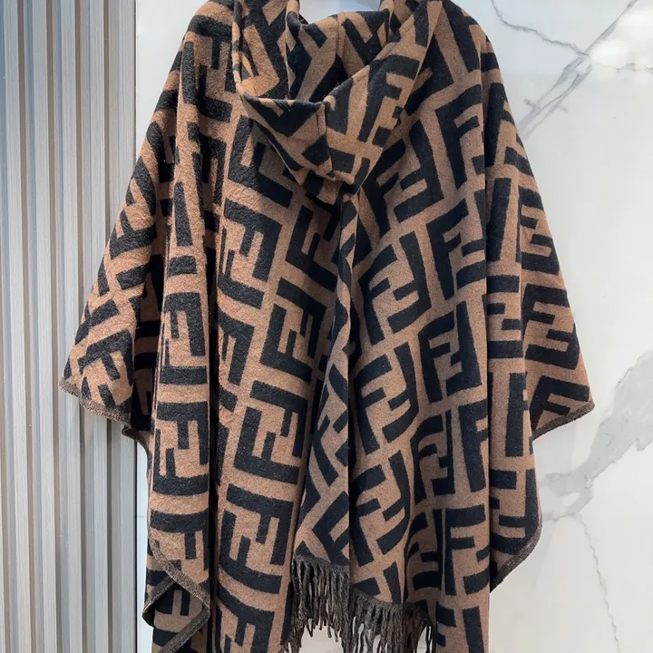 スーパーコピー フェンディ マフラー