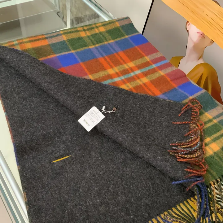 スーパーコピー ヴィヴィアン・ウエストウッド マフラー