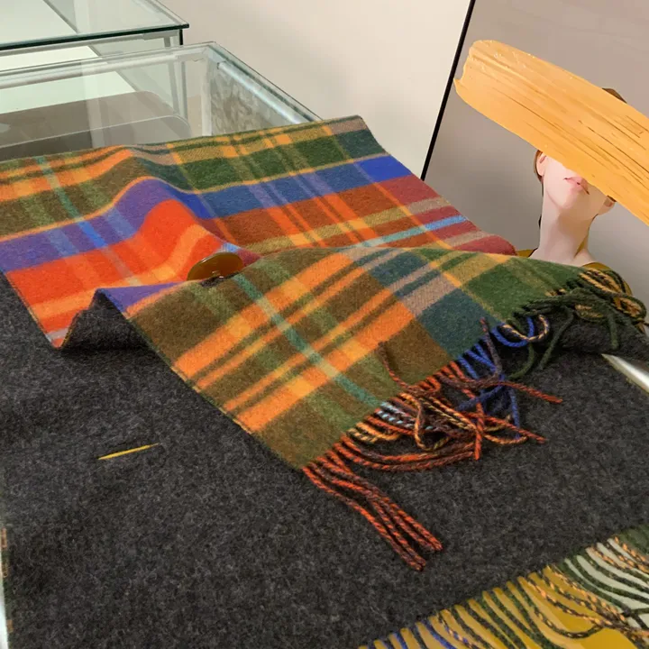 スーパーコピー ヴィヴィアン・ウエストウッド マフラー