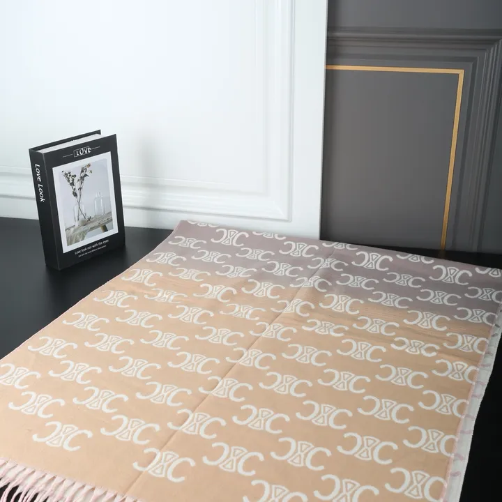 スーパーコピー セリーヌ マフラー