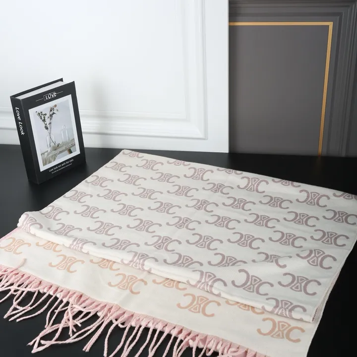 スーパーコピー セリーヌ マフラー