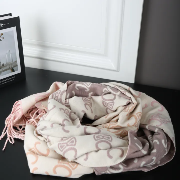 スーパーコピー セリーヌ マフラー