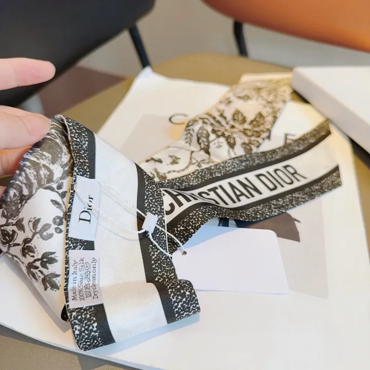 スーパーコピー ディオール マフラー