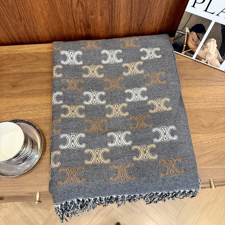 スーパーコピー セリーヌ マフラー