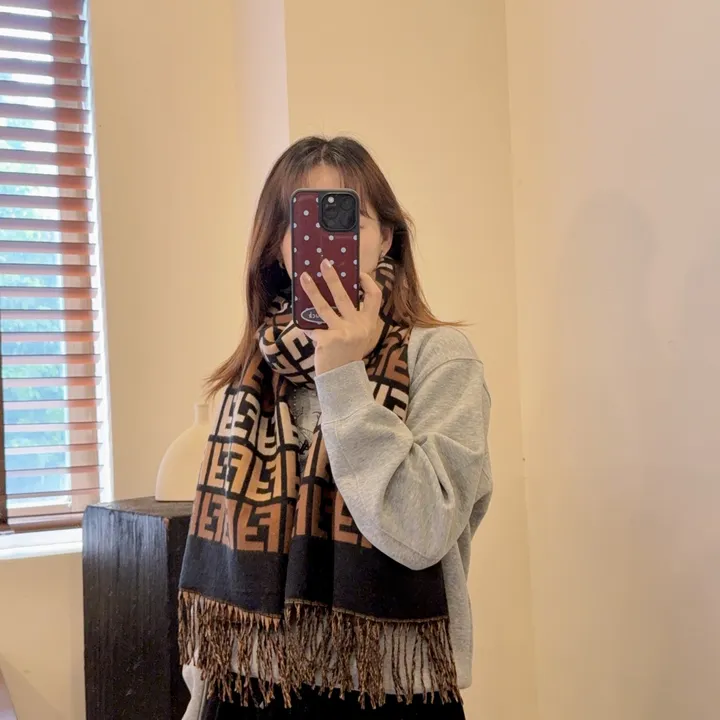 スーパーコピー フェンディ マフラー